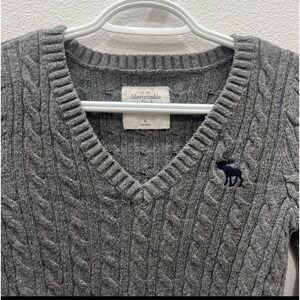 VTG Y2K Womens Abercrombie Fitch Cable Knit V-Neck Sweater Medium Bella‎ Swan